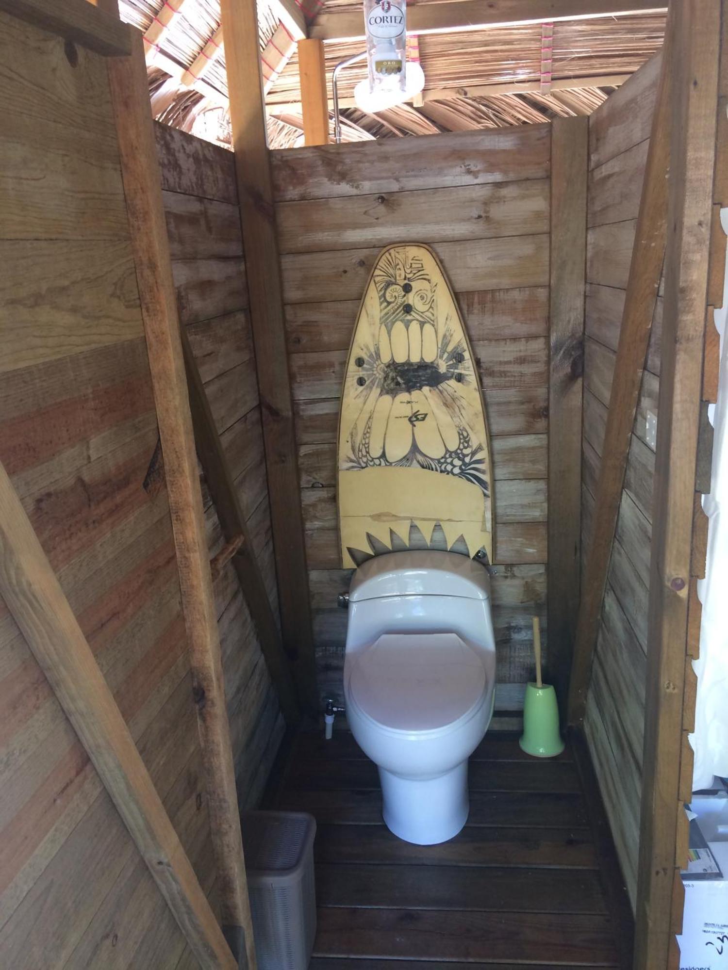 El Toucan Loco Floating Lodges Tierra Oscura Exterior foto
